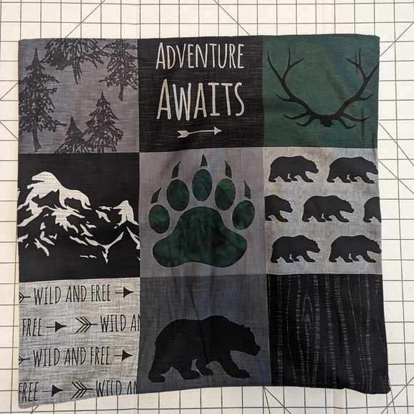 NEW- Set of 4 Pillow Covers Throw Covers Outdoor Wildlife 18" x 18" Inches - Picture 4 of 5